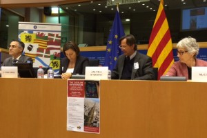 SOLIDARIDAD ACTIVA CON CATALUÑA. NECESITAMOS UN ARBITRAJE EUROPEO CONTRA EL AUTORITARISMO DE ALGUNOS ESTADOS