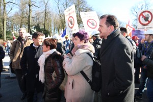 Carlos Iturgaiz y Eider Gardiazabal en la manifestación 