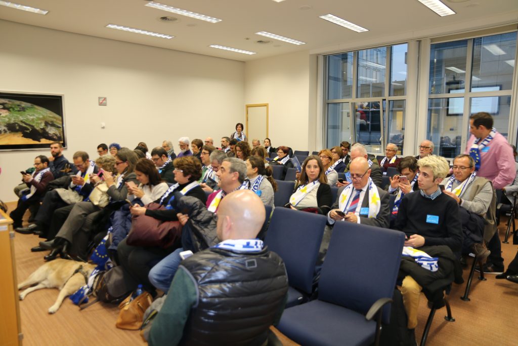 El grupo del CERMI que nos visitó ayer en Bruselas.